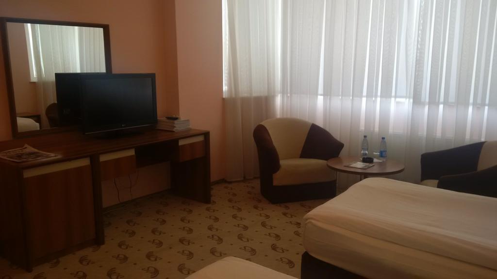 River Side Hotel Mingachevir Room photo