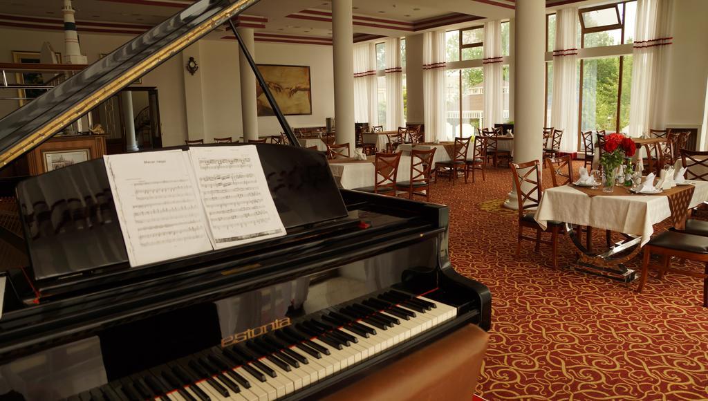 River Side Hotel Mingachevir Exterior photo