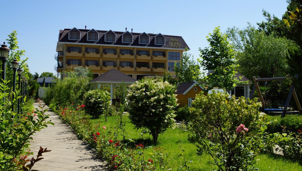 River Side Hotel Mingachevir Exterior photo